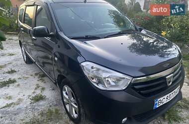 Dacia Lodgy 2012
