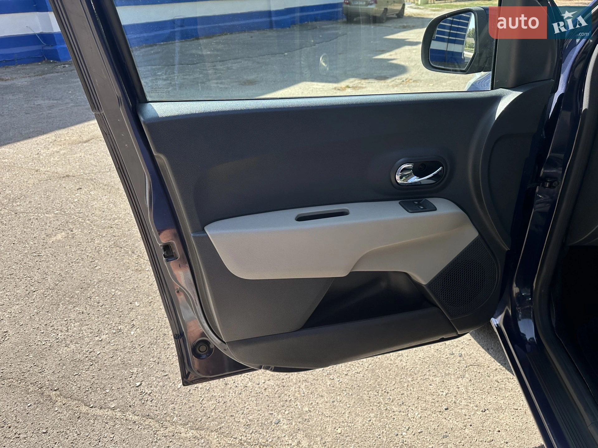 2012 Dacia Lodgy - мініатюра 18