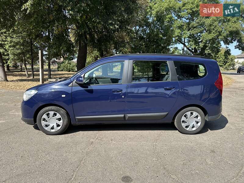 Мінівен Dacia Lodgy 2012 в Лебедині
