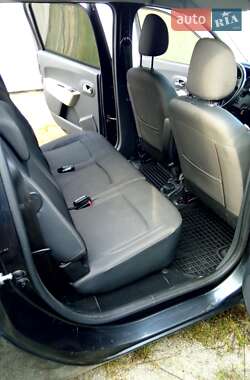 Мінівен Dacia Lodgy 2013 в 