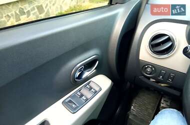 Мінівен Dacia Lodgy 2013 в 
