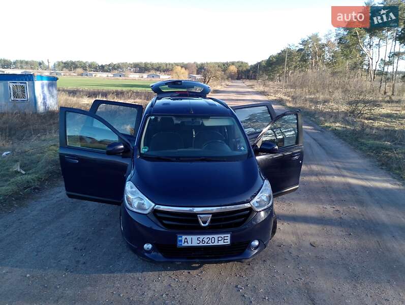 Мінівен Dacia Lodgy 2013 в Києві