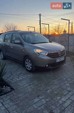 Dacia Lodgy 2012