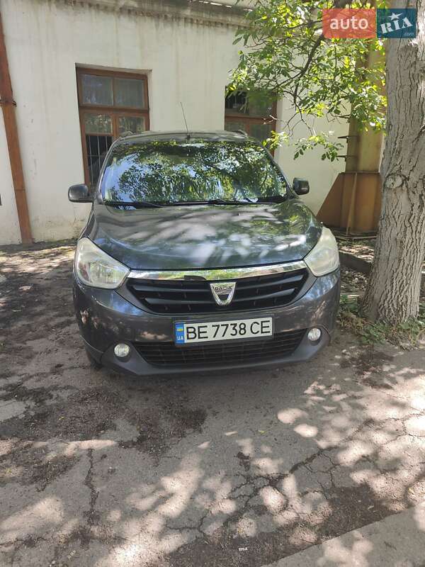 Мінівен Dacia Lodgy 2012 в Миколаєві