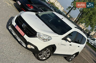 Минивэн Dacia Lodgy 2015 в 