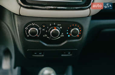Мінівен Dacia Lodgy 2012 в 
