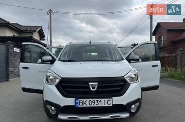Минивэн Dacia Lodgy 2016 в 