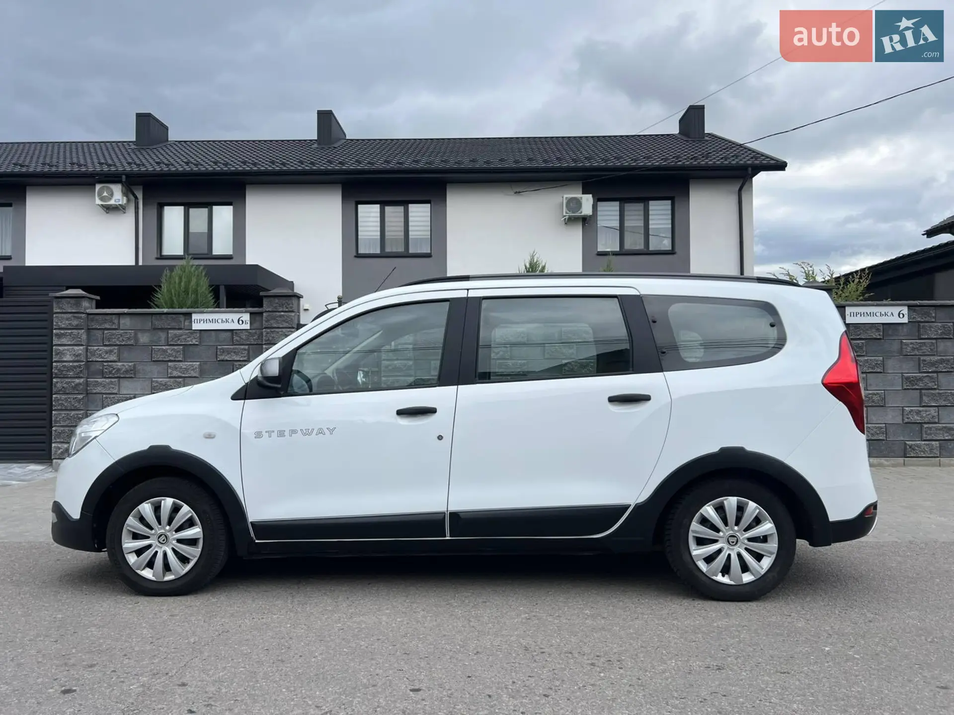 2016 Dacia Lodgy - мініатюра 28