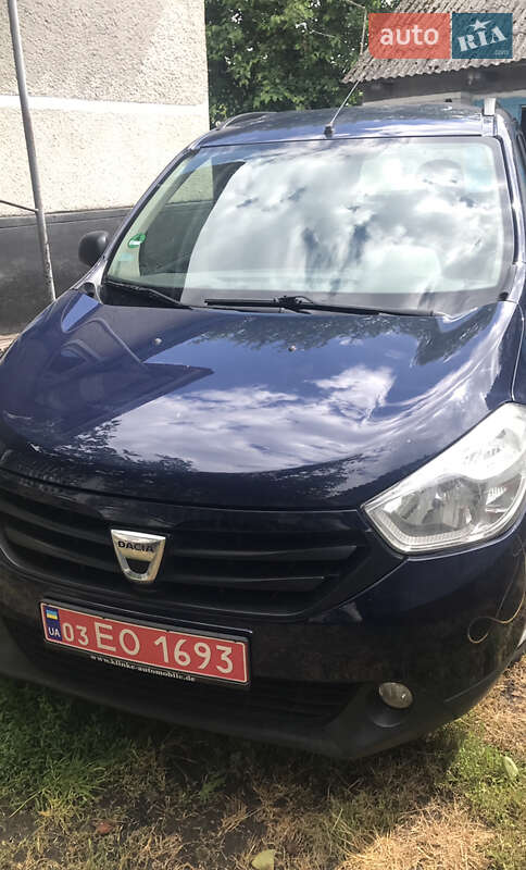 Мінівен Dacia Lodgy 2012 в Демидівці