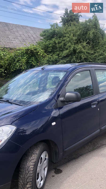 Мінівен Dacia Lodgy 2012 в Демидівці