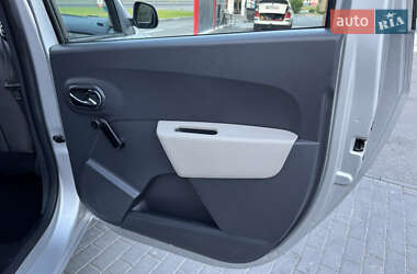 Минивэн Dacia Lodgy 2013 в 