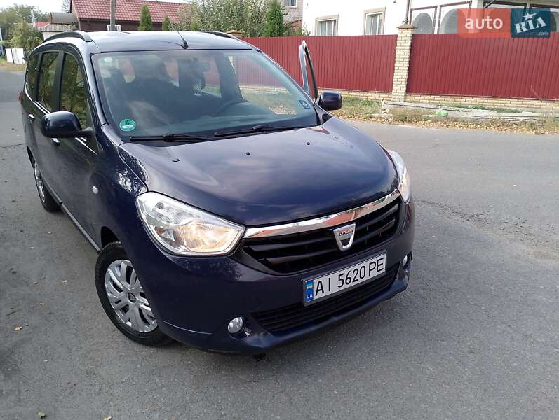 Минивэн Dacia Lodgy 2013 в 