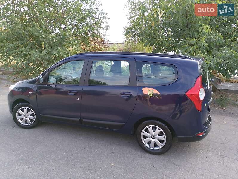 Минивэн Dacia Lodgy 2013 в Киеве