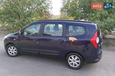 Минивэн Dacia Lodgy 2013 в 