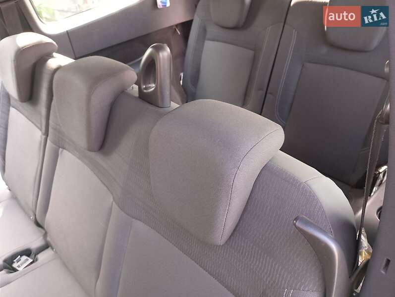 Минивэн Dacia Lodgy 2013 в Киеве