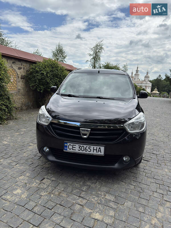 Минивэн Dacia Lodgy 2013 в Черновцах