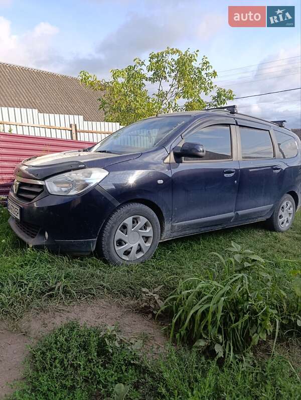 Мінівен Dacia Lodgy 2013 в Шумську