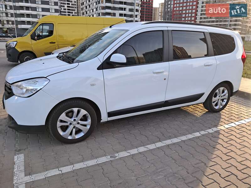 Мінівен Dacia Lodgy 2013 в 