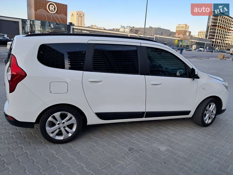 Минивэн Dacia Lodgy 2013 в Киеве