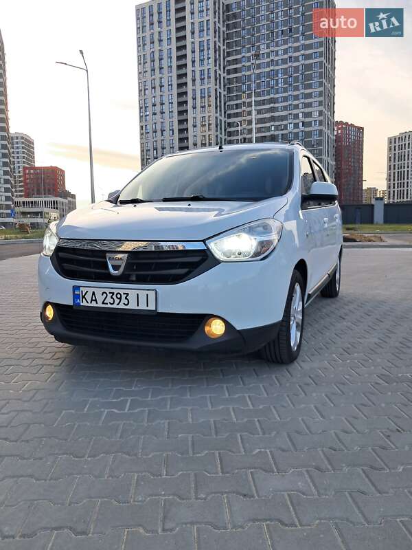 Минивэн Dacia Lodgy 2013 в Киеве