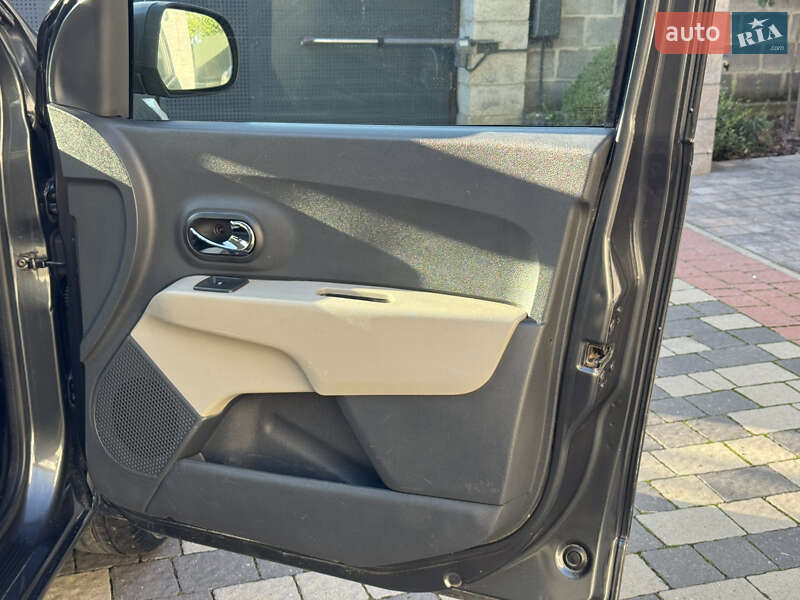 Минивэн Dacia Lodgy 2013 в Мукачево