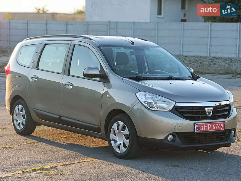 Минивэн Dacia Lodgy 2012 в 