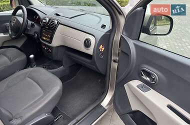 Минивэн Dacia Lodgy 2012 в 