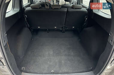 Минивэн Dacia Lodgy 2012 в 