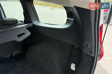 Минивэн Dacia Lodgy 2012 в 