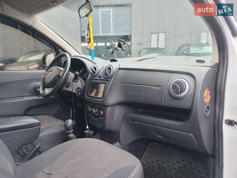Минивэн Dacia Lodgy 2015 в Львове фото 11 Минивэн Dacia Lodgy 2015 в Львове