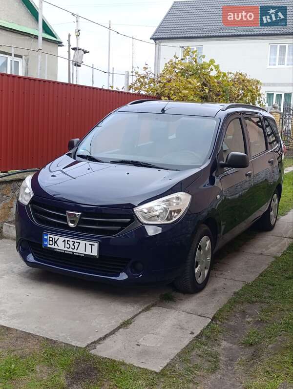 Минивэн Dacia Lodgy 2012 в Сарнах фото Минивэн Dacia Lodgy 2012 в Сарнах