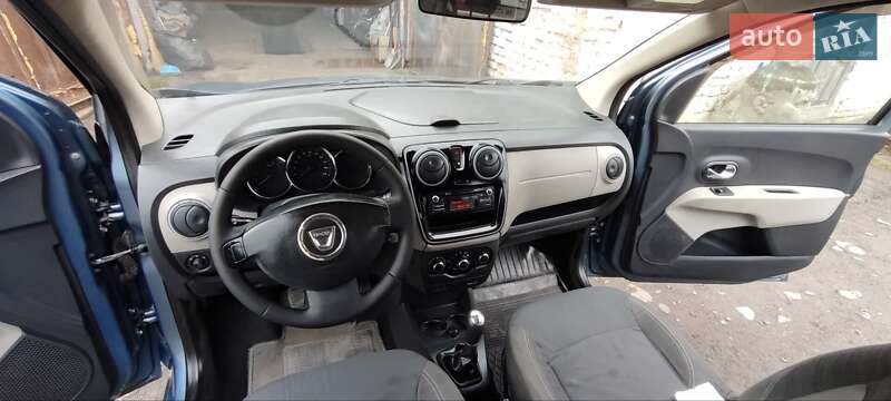 Минивэн Dacia Lodgy 2013 в Луцке
