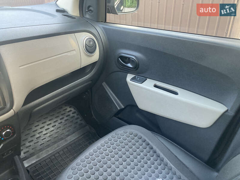 Минивэн Dacia Lodgy 2014 в Богуславе фото 8 Минивэн Dacia Lodgy 2014 в Богуславе