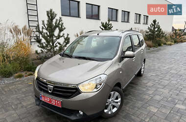 Мінівен Dacia Lodgy 2015 в Луцьку