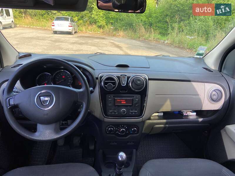 Минивэн Dacia Lodgy 2012 в Львове