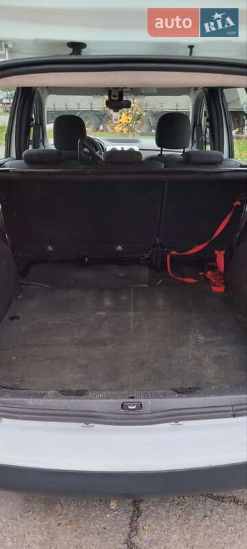 Мінівен Dacia Lodgy 2013 в Києві