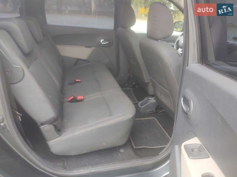 Минивэн Dacia Lodgy 2012 в Дубно
