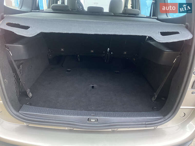 Мінівен Dacia Lodgy 2012 в Рівному