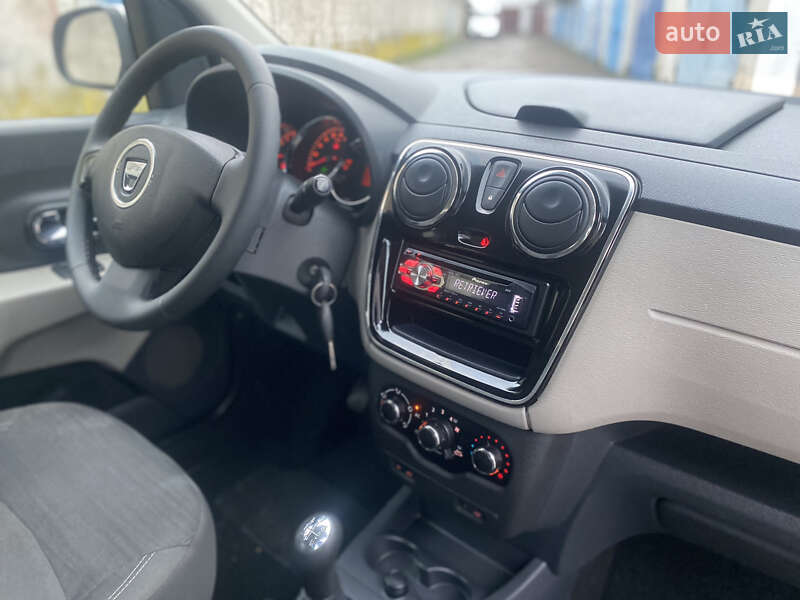 Мінівен Dacia Lodgy 2012 в Рівному