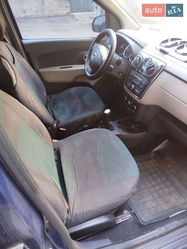 Минивэн Dacia Lodgy 2013 в Киеве