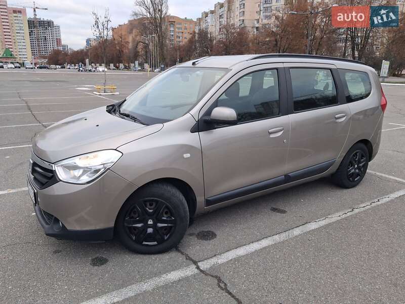 Минивэн Dacia Lodgy 2012 в Броварах