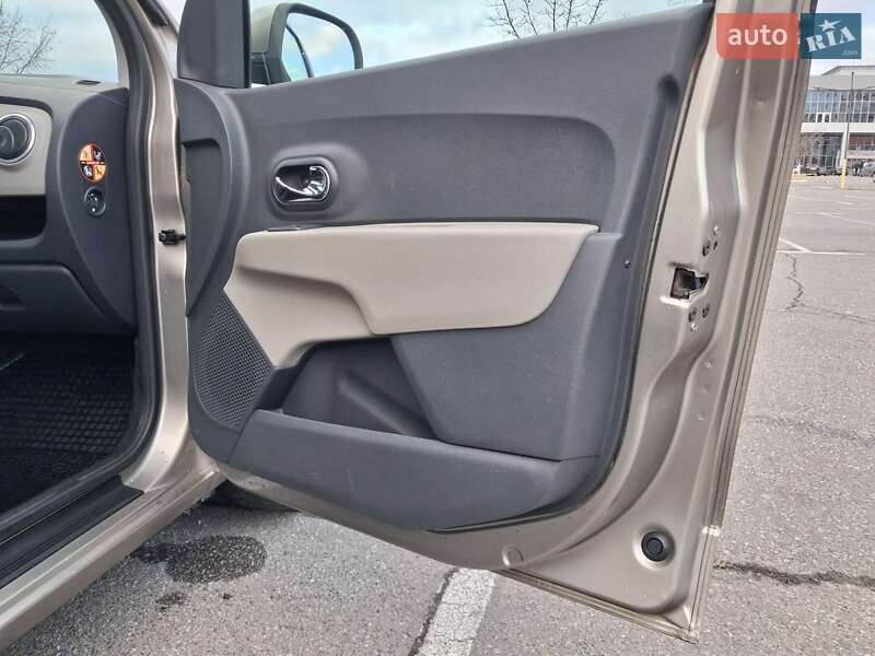 Минивэн Dacia Lodgy 2012 в Броварах