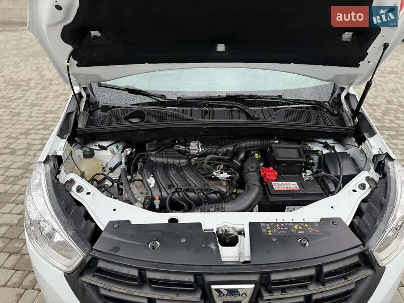 Минивэн Dacia Lodgy 2017 в Львове