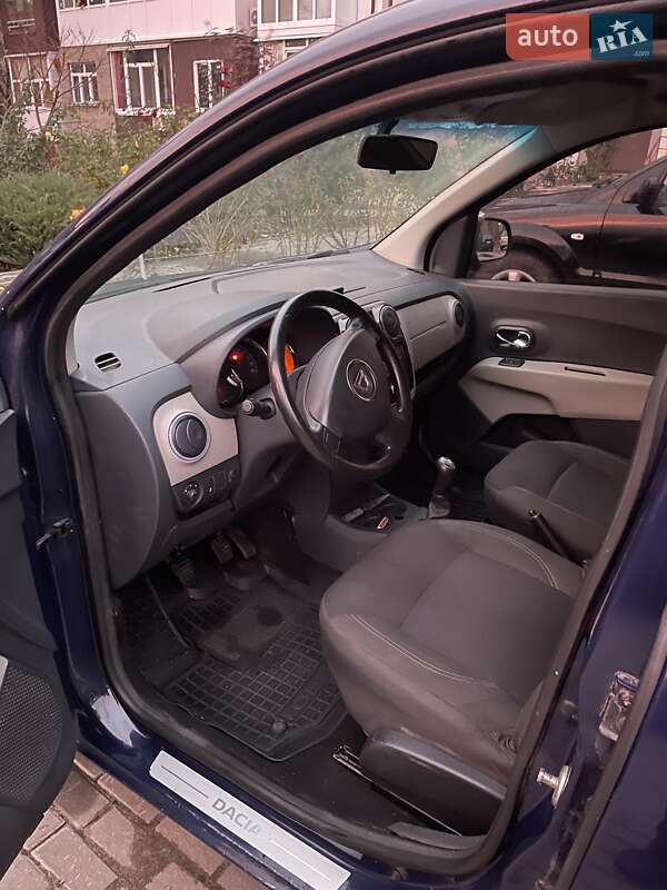 Мінівен Dacia Lodgy 2015 в Харкові