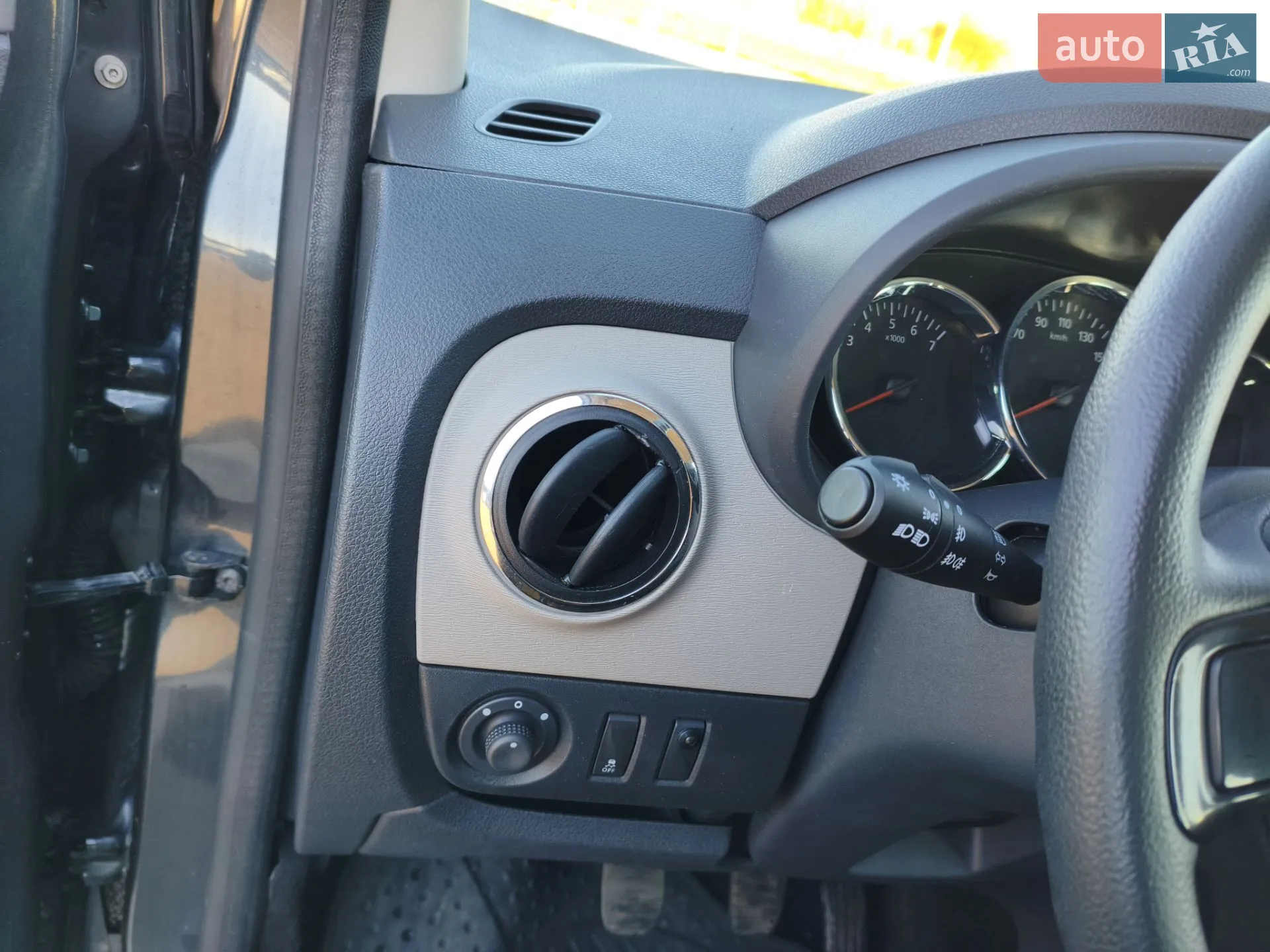 2012 Dacia Lodgy - мініатюра 15