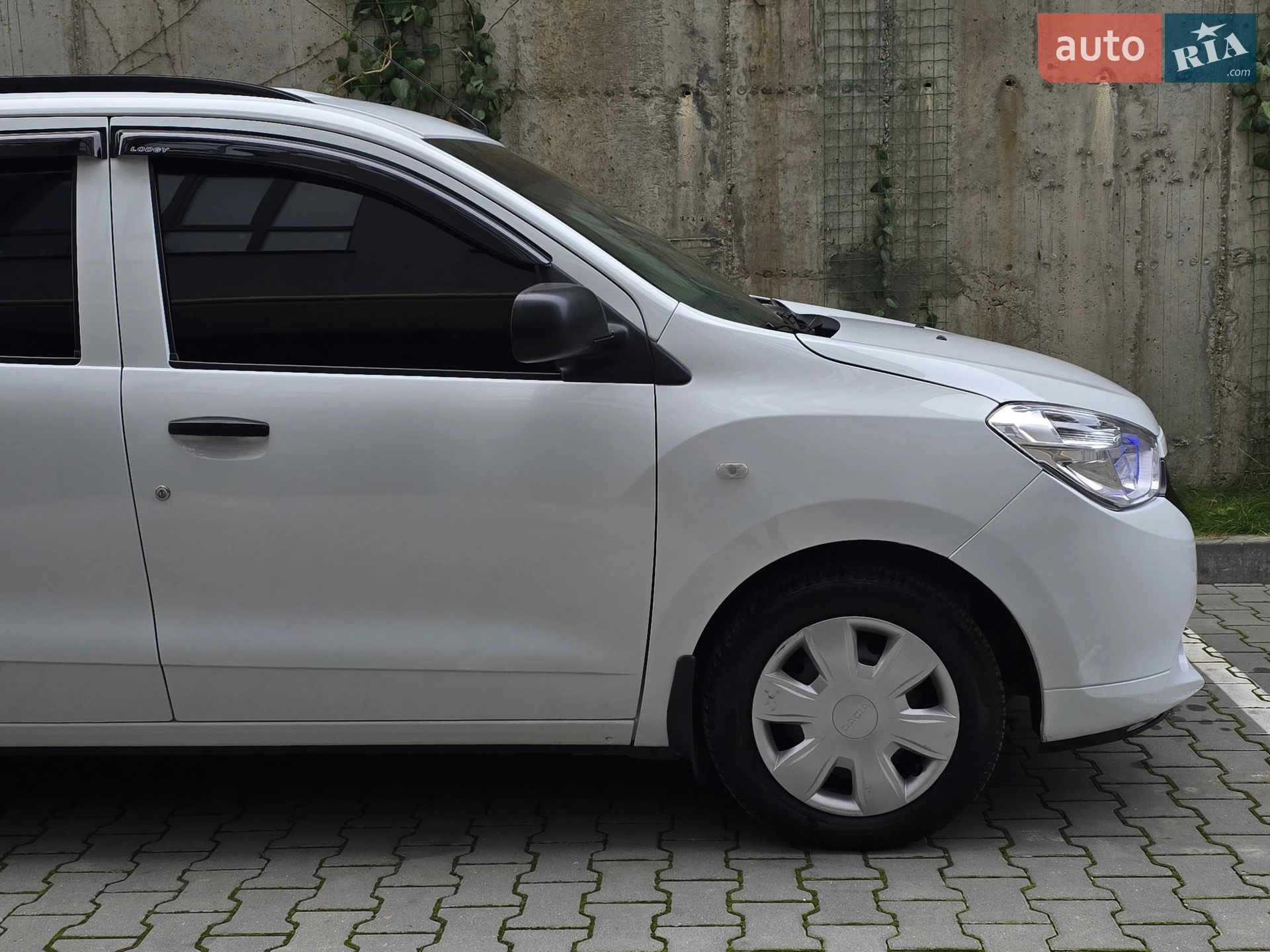 2015 Dacia Lodgy - мініатюра 13