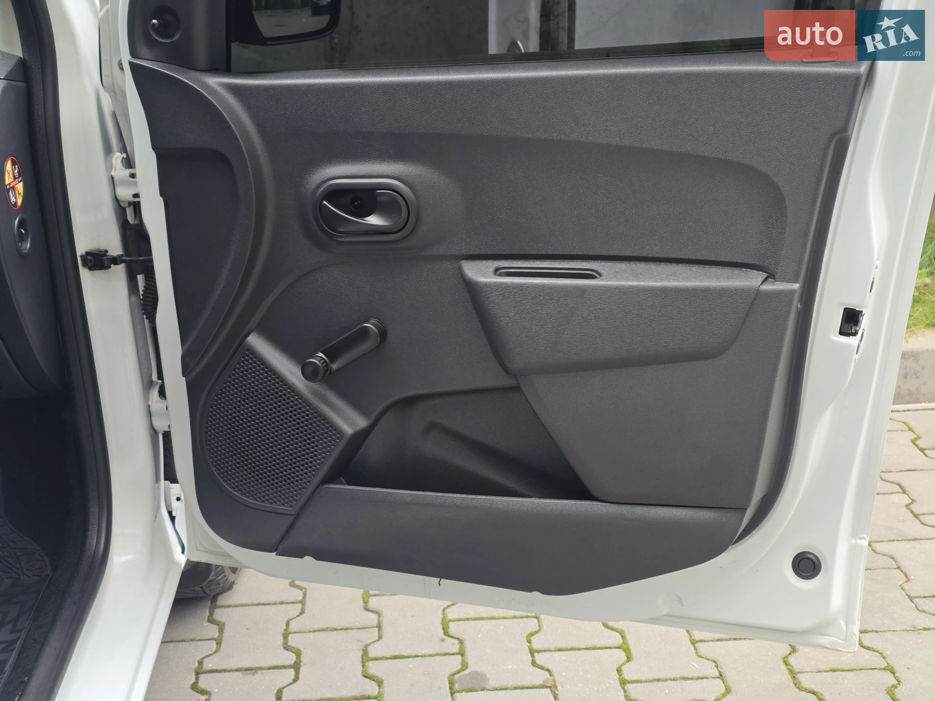 2015 Dacia Lodgy - мініатюра 48