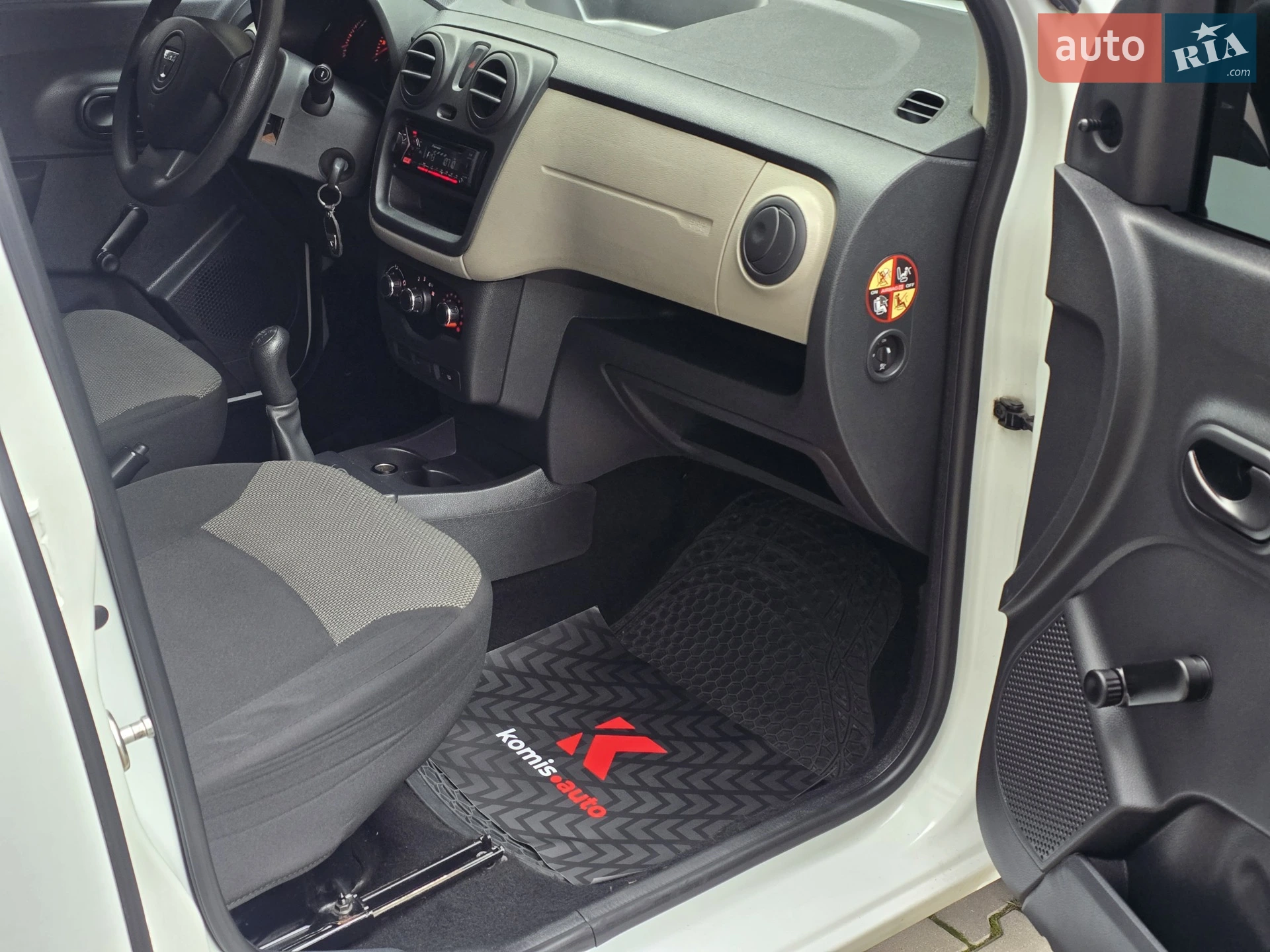 2015 Dacia Lodgy - мініатюра 49