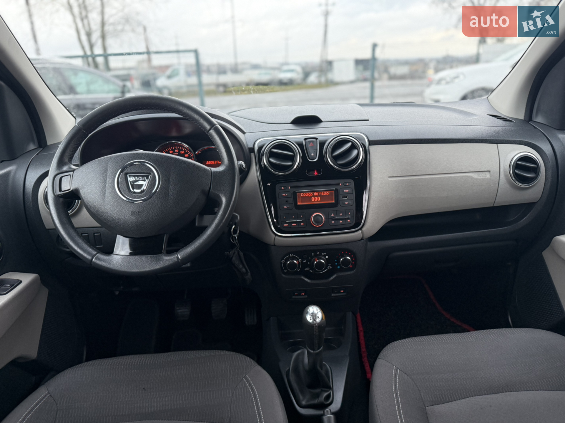 2012 Dacia Lodgy - мініатюра 15