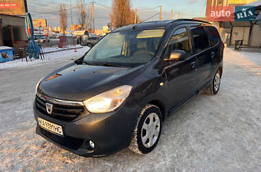 Мінівен Dacia Lodgy 2013 в Києві
